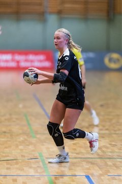 Bild 303 - wBJ SV Henstedt Ulzburg - HSG Holstein Kiel/Kronshagen : Ergebnis: 30:28